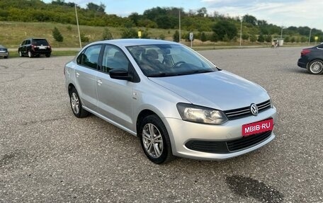 Volkswagen Polo VI (EU Market), 2013 год, 970 000 рублей, 1 фотография