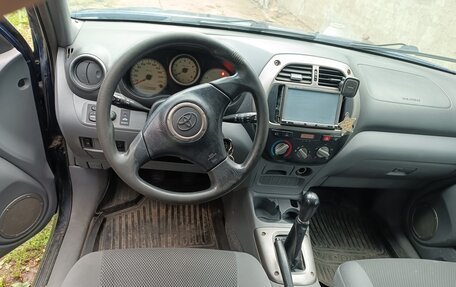 Toyota RAV4, 2000 год, 650 000 рублей, 9 фотография