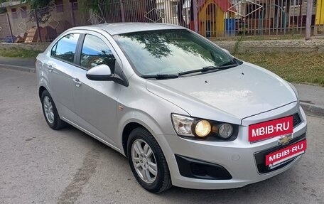 Chevrolet Aveo III, 2014 год, 800 000 рублей, 2 фотография