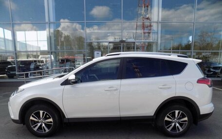 Toyota RAV4, 2017 год, 2 247 000 рублей, 4 фотография