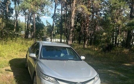 Toyota Camry, 2019 год, 3 330 000 рублей, 4 фотография