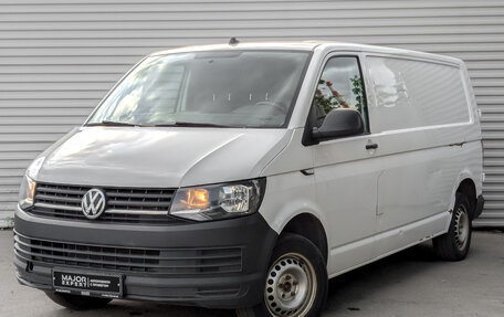 Volkswagen Transporter T6 рестайлинг, 2019 год, 1 495 000 рублей, 1 фотография