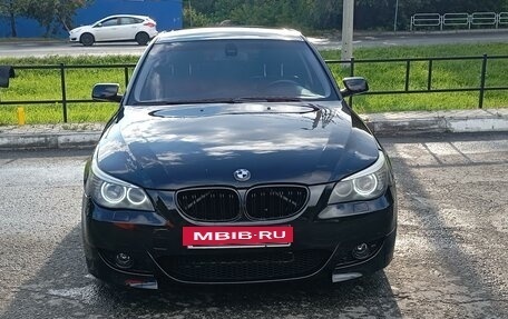 BMW 5 серия, 2004 год, 970 000 рублей, 2 фотография