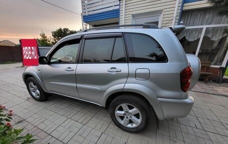 Toyota RAV4, 2004 год, 4 фотография