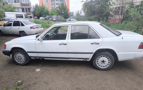 Mercedes-Benz W124, 1988 год, 3 фотография