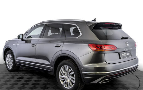 Volkswagen Touareg III, 2019 год, 5 680 000 рублей, 7 фотография