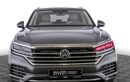 Volkswagen Touareg III, 2019 год, 5 680 000 рублей, 2 фотография