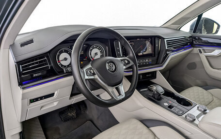 Volkswagen Touareg III, 2019 год, 5 680 000 рублей, 16 фотография