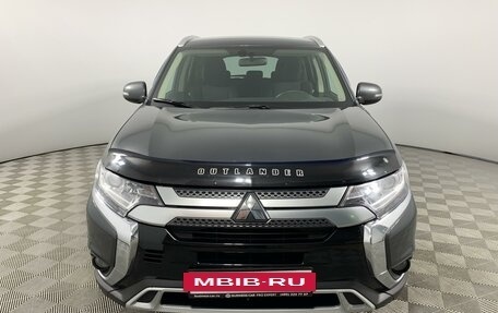 Mitsubishi Outlander III рестайлинг 3, 2021 год, 2 514 583 рублей, 2 фотография