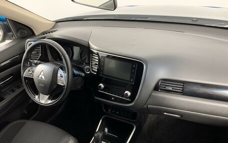 Mitsubishi Outlander III рестайлинг 3, 2021 год, 2 514 583 рублей, 11 фотография