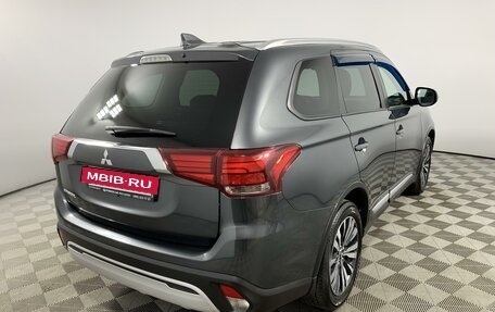 Mitsubishi Outlander III рестайлинг 3, 2021 год, 2 514 583 рублей, 5 фотография