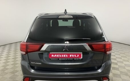 Mitsubishi Outlander III рестайлинг 3, 2021 год, 2 514 583 рублей, 6 фотография