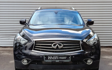 Infiniti QX70, 2016 год, 2 590 000 рублей, 2 фотография