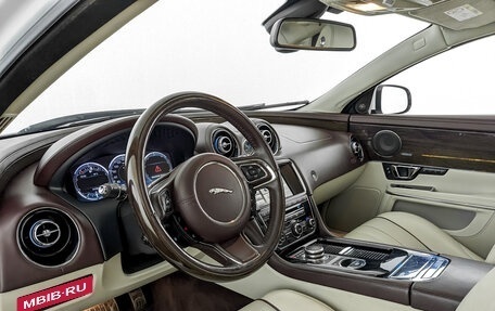 Jaguar XJ IV (X351), 2014 год, 2 650 000 рублей, 16 фотография