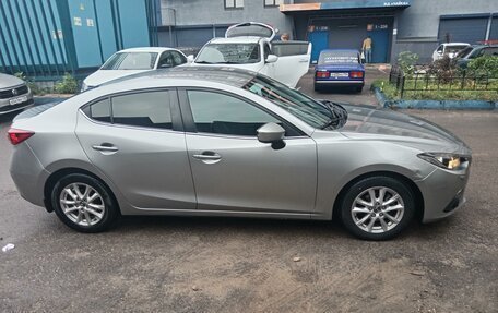 Mazda 3, 2016 год, 1 350 000 рублей, 2 фотография