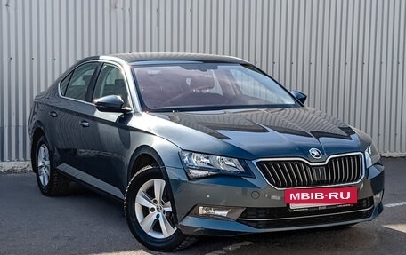 Skoda Superb III рестайлинг, 2019 год, 2 595 000 рублей, 3 фотография