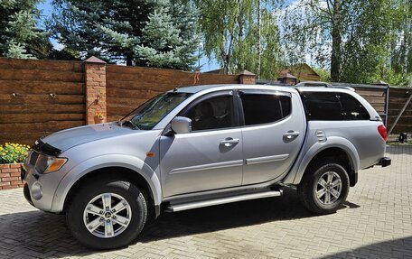 Mitsubishi L200 IV рестайлинг, 2008 год, 1 290 000 рублей, 9 фотография