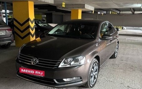 Volkswagen Passat B7, 2011 год, 1 300 000 рублей, 3 фотография