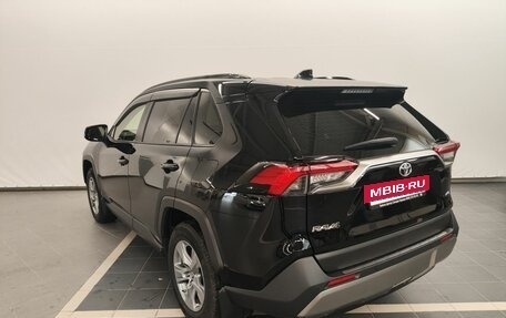 Toyota RAV4, 2023 год, 4 249 000 рублей, 3 фотография