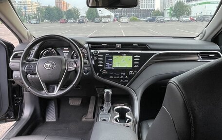 Toyota Camry, 2018 год, 3 050 000 рублей, 14 фотография