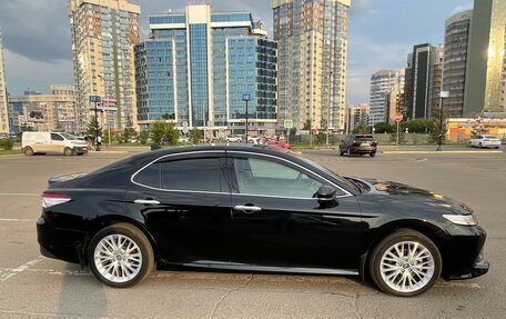 Toyota Camry, 2018 год, 3 050 000 рублей, 4 фотография