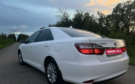 Toyota Camry, 2017 год, 2 550 000 рублей, 6 фотография