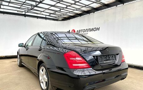 Mercedes-Benz S-Класс, 2011 год, 1 950 000 рублей, 3 фотография