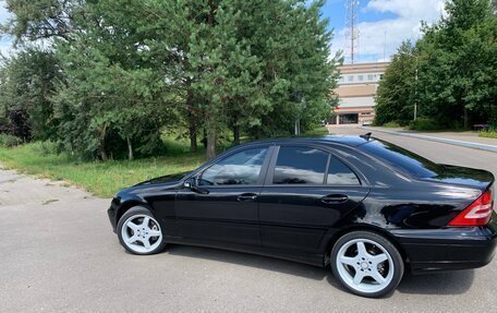 Mercedes-Benz C-Класс, 2006 год, 850 000 рублей, 4 фотография