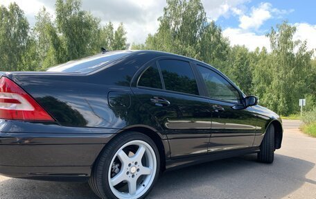 Mercedes-Benz C-Класс, 2006 год, 850 000 рублей, 3 фотография