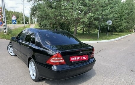 Mercedes-Benz C-Класс, 2006 год, 850 000 рублей, 2 фотография