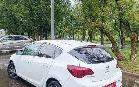 Opel Astra J, 2014 год, 970 000 рублей, 5 фотография