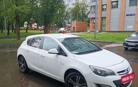 Opel Astra J, 2014 год, 970 000 рублей, 3 фотография