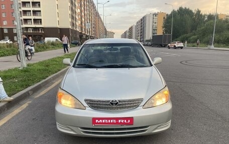 Toyota Camry V40, 2003 год, 630 000 рублей, 1 фотография