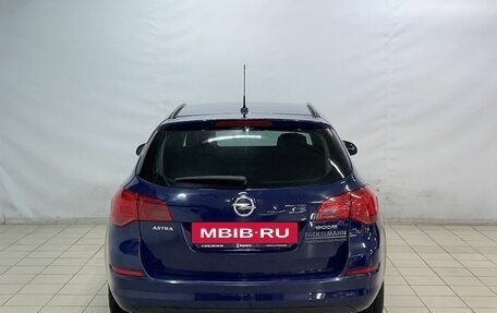 Opel Astra J, 2011 год, 680 000 рублей, 6 фотография