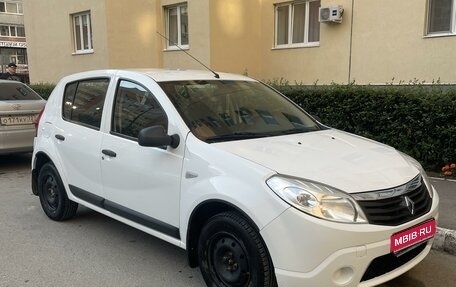 Renault Sandero I, 2013 год, 695 000 рублей, 1 фотография