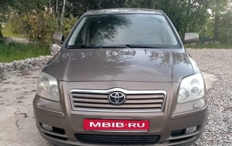 Toyota Avensis III рестайлинг, 2004 год, 11 фотография