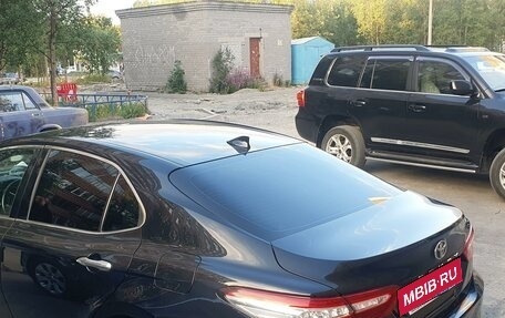 Toyota Camry, 2018 год, 2 800 000 рублей, 4 фотография