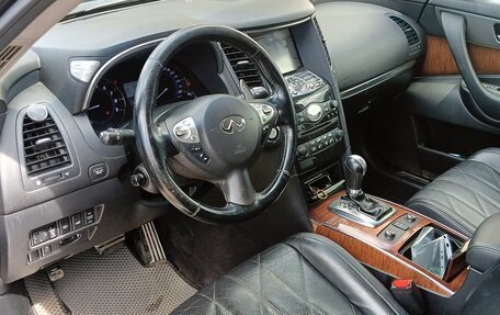 Infiniti QX70, 2013 год, 6 фотография