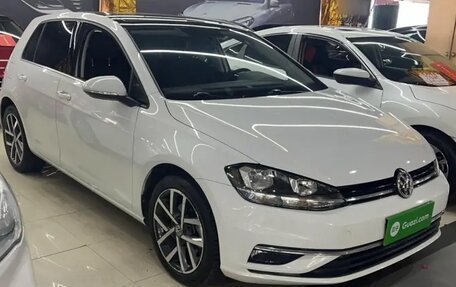 Volkswagen Golf VII, 2020 год, 1 330 000 рублей, 3 фотография