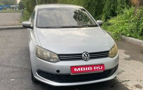 Volkswagen Polo VI (EU Market), 2013 год, 860 000 рублей, 3 фотография