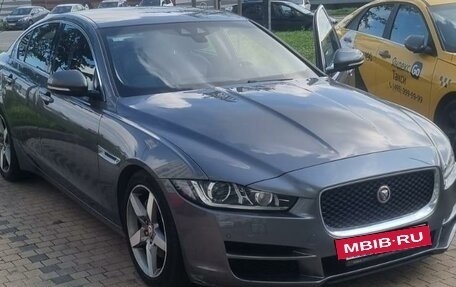 Jaguar XE I рестайлинг, 2015 год, 2 150 000 рублей, 2 фотография