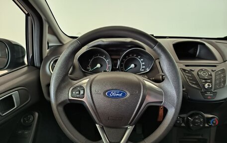 Ford Fiesta, 2016 год, 980 000 рублей, 11 фотография