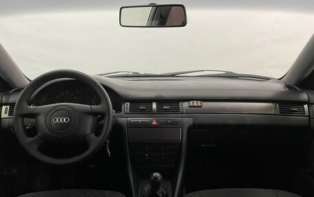 Audi A6, 1998 год, 11 фотография