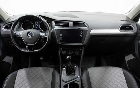 Volkswagen Tiguan II, 2019 год, 1 845 000 рублей, 15 фотография