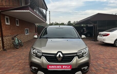 Renault Logan II, 2019 год, 26 фотография