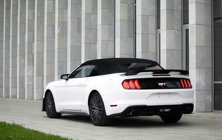 Ford Mustang VI рестайлинг, 2018 год, 2 999 999 рублей, 12 фотография