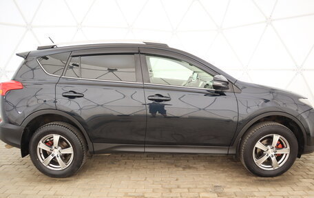 Toyota RAV4, 2015 год, 2 280 000 рублей, 2 фотография