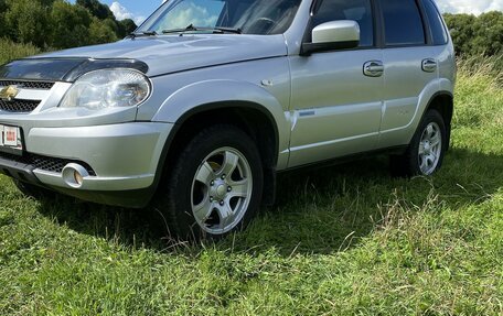 Chevrolet Niva I рестайлинг, 2012 год, 525 000 рублей, 1 фотография