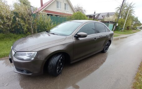 Volkswagen Jetta VI, 2012 год, 1 080 000 рублей, 1 фотография