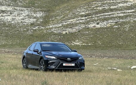 Toyota Camry, 2018 год, 2 299 000 рублей, 4 фотография